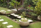 Holts Flatbali-style-landscaping-13.jpg; ?>